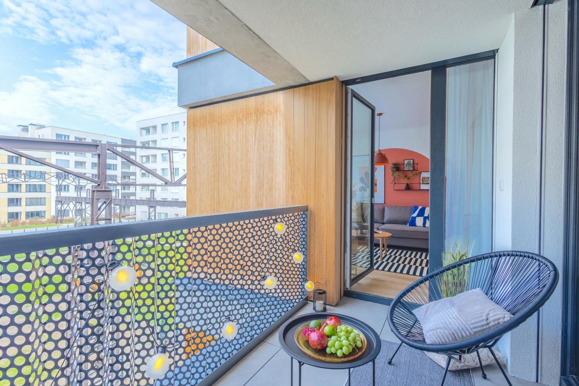 Design Apartment - Balcony, Free Parking, Yoga, 10 Mins To Center, By Gravity Prag Exterior foto